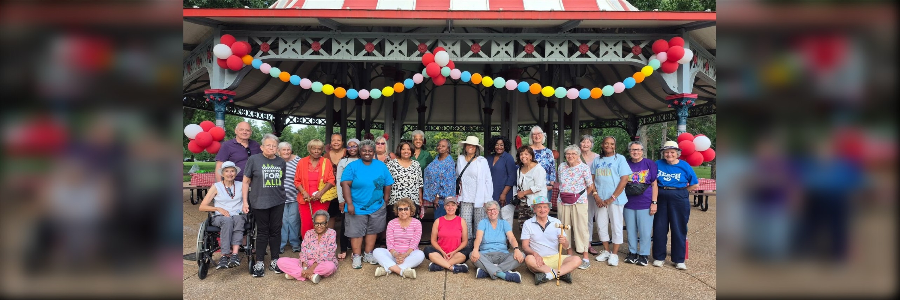 pavilion-balloons-group